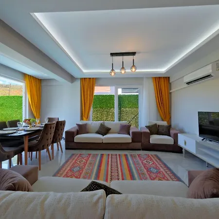 Halis Hotell 4*