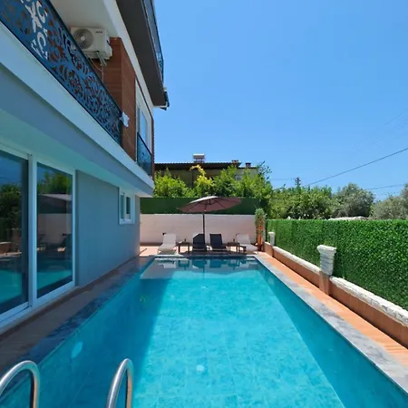 Halis Hotell